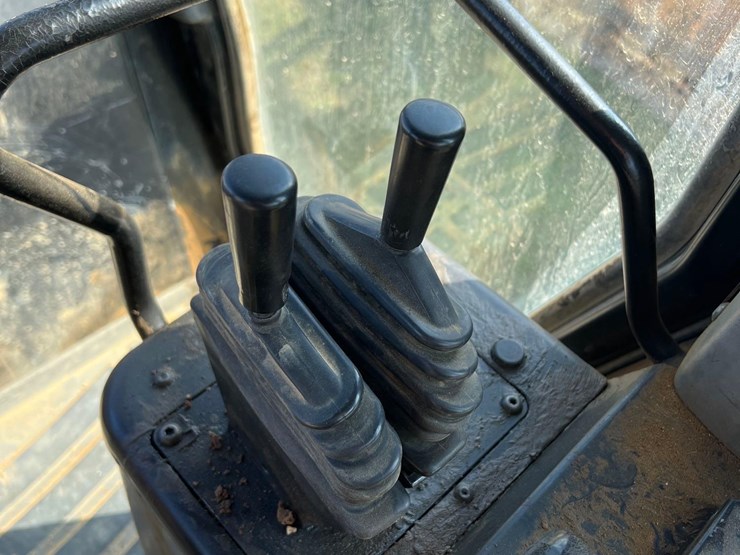 caterpillar-963c-image-13