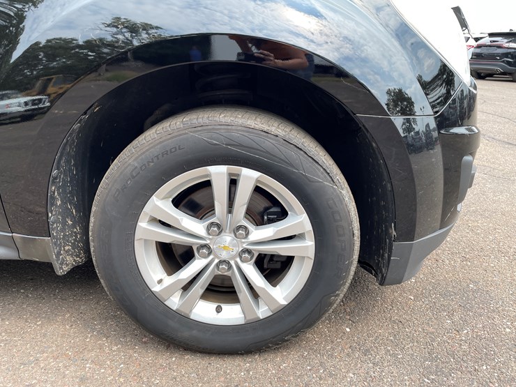 2013-chevrolet-equinox-lt-image-32