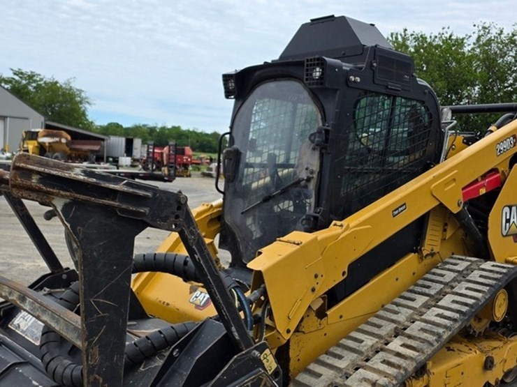 2020-caterpillar-299d3-xe-image-34