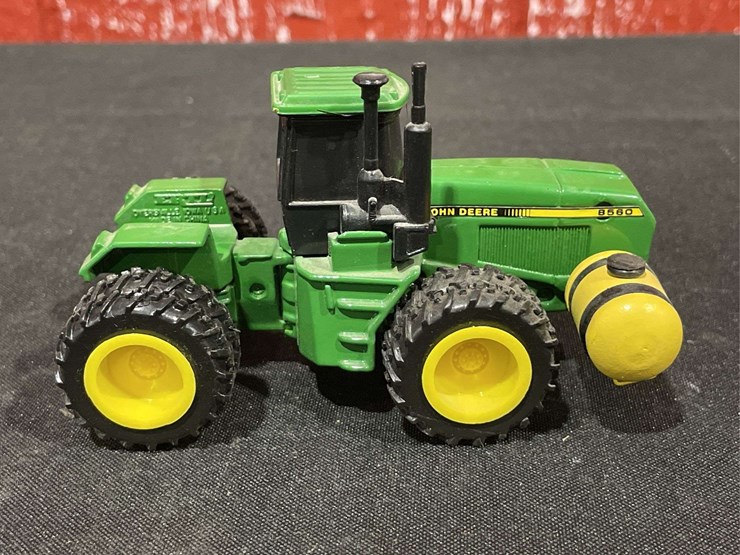 john-deere-8560-image-7