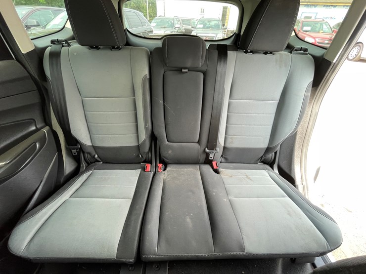 2015-ford-escape-se-image-63