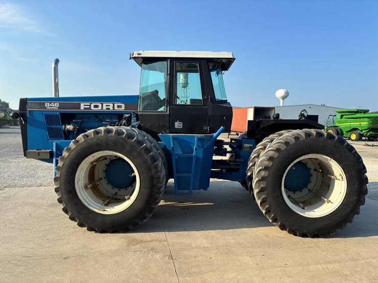 1990-ford-846-image-10