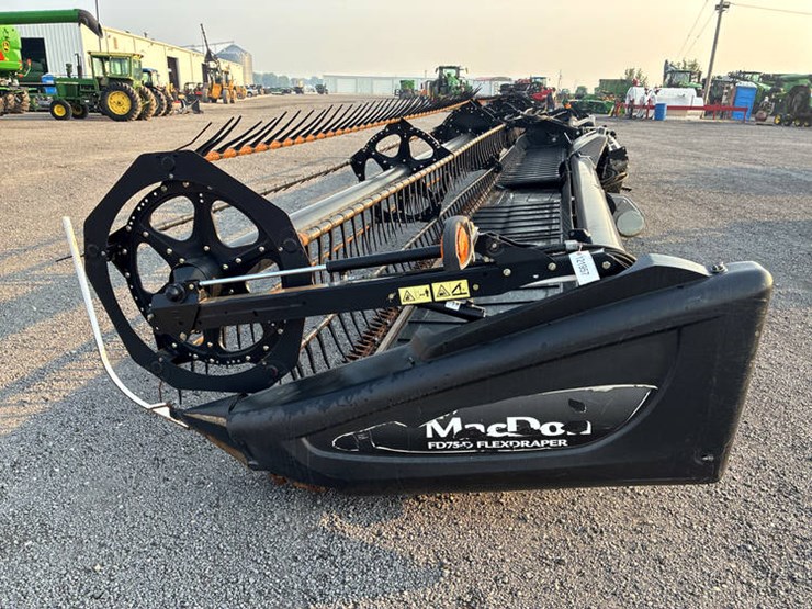 2015-mac-don-fd75-image-12