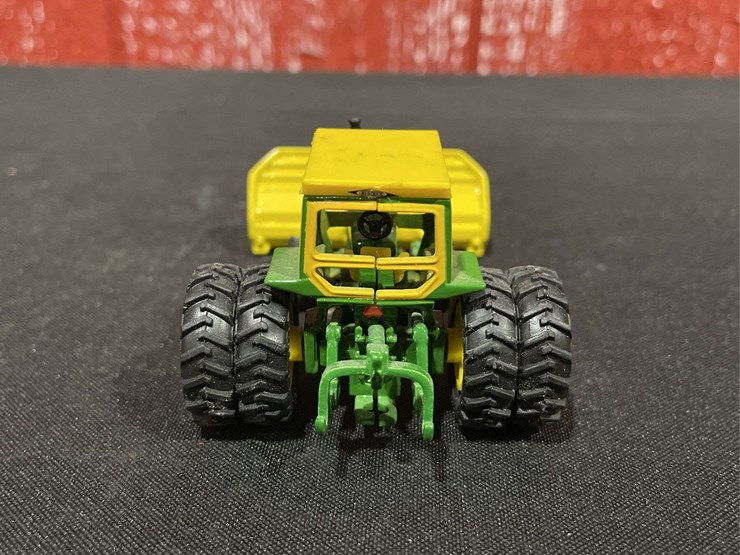 john-deere-4520-image-4