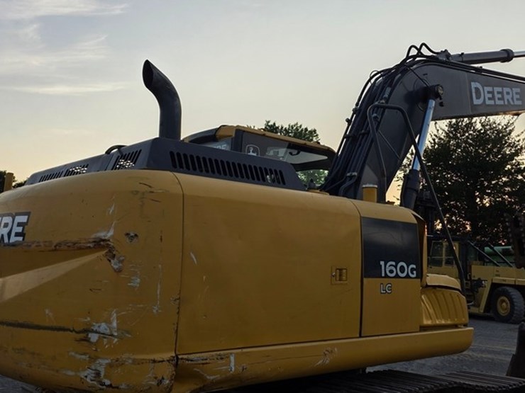 2013-deere-160g-lc-image-30