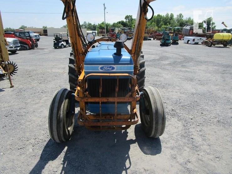 ford-3910-image-3