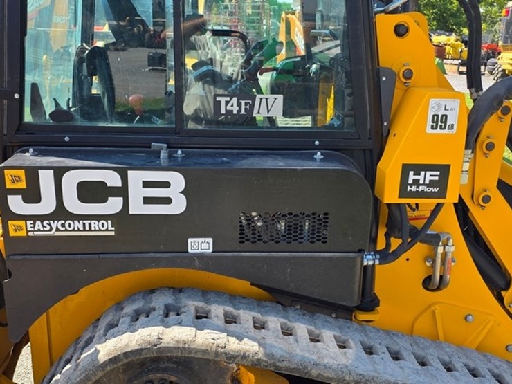 2021-jcb-1cxt-image-28