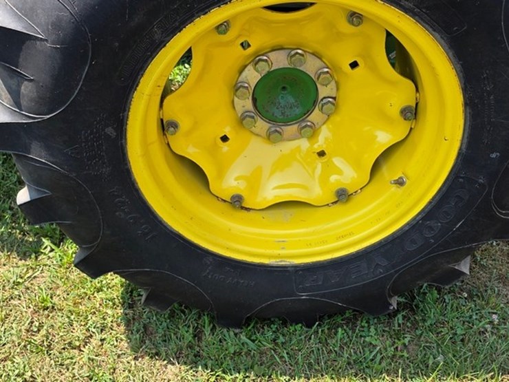 john-deere-5203-image-13