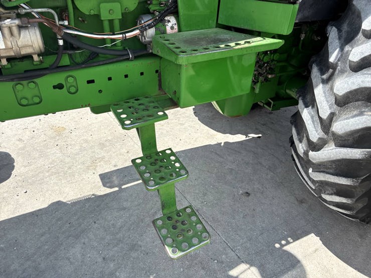 1990-john-deere-4555-image-37