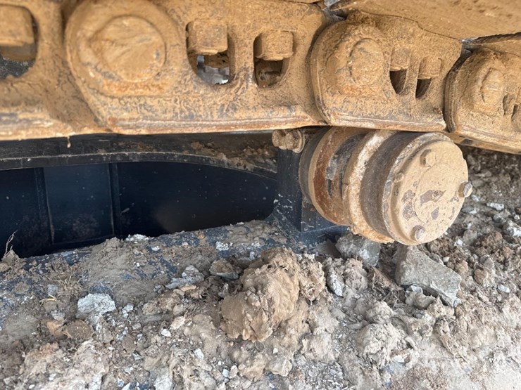 2023-komatsu-pc360-lc-11-image-11