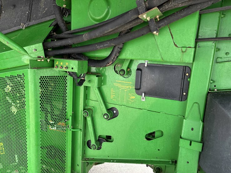 2002-john-deere-9750-image-58