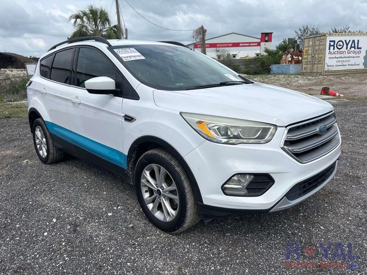 2017-ford-escape-image-2