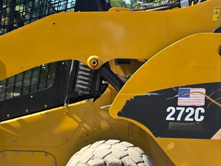 2012-caterpillar-272c-image-24