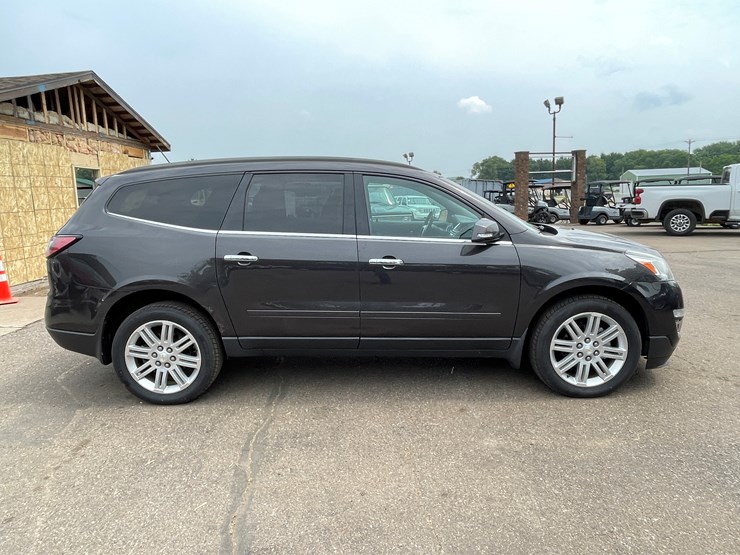 2014-chevrolet-traverse-image-4