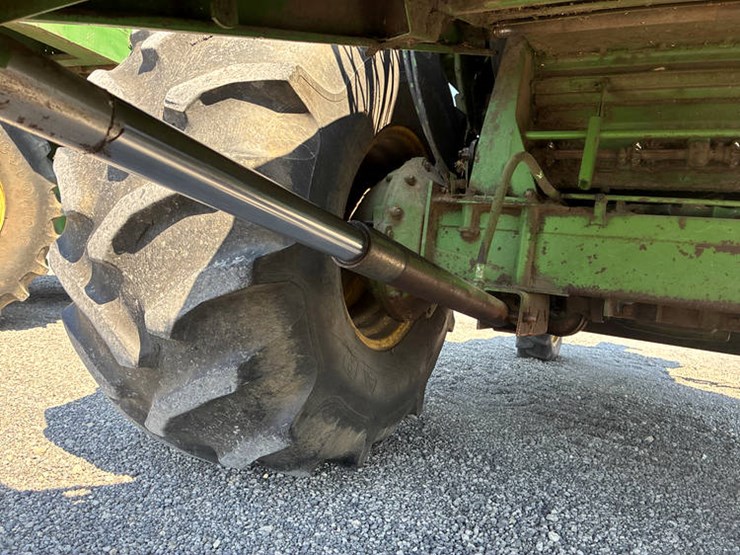 1980-john-deere-6620-image-16