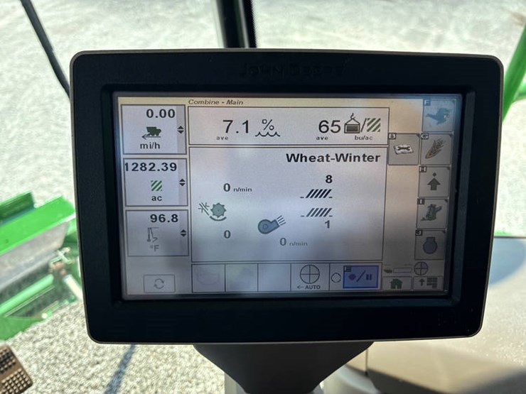 2013-john-deere-s690-image-112