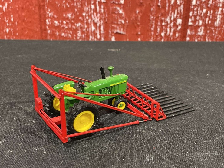 john-deere-3010-image-6