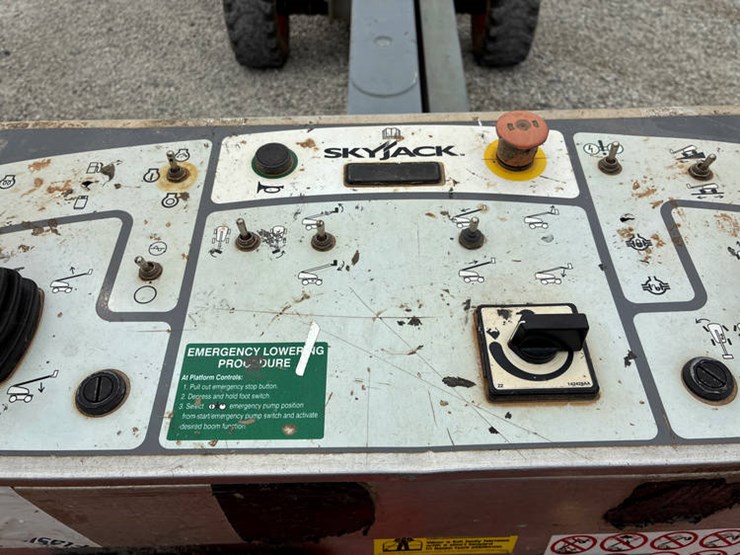 2015-skyjack-sj61t-image-17