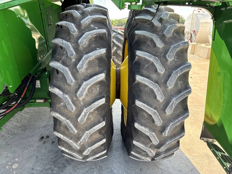 2013-john-deere-s670-image-35