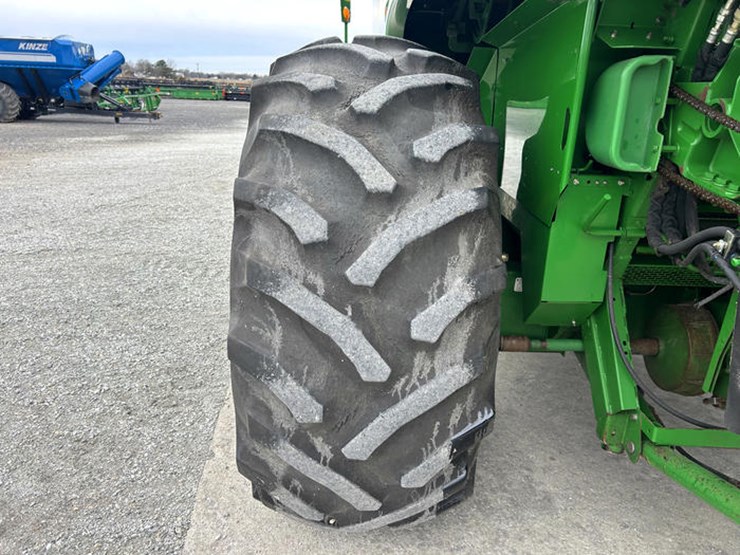 2001-john-deere-9550-image-36