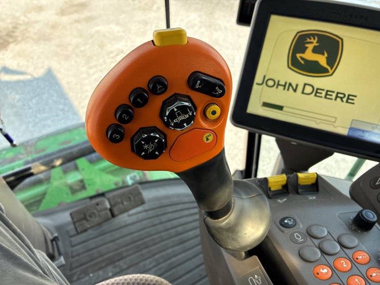 2014-john-deere-s690-image-104