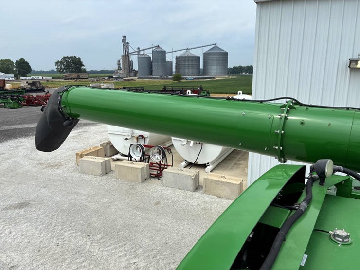 2016-john-deere-s680-image-96