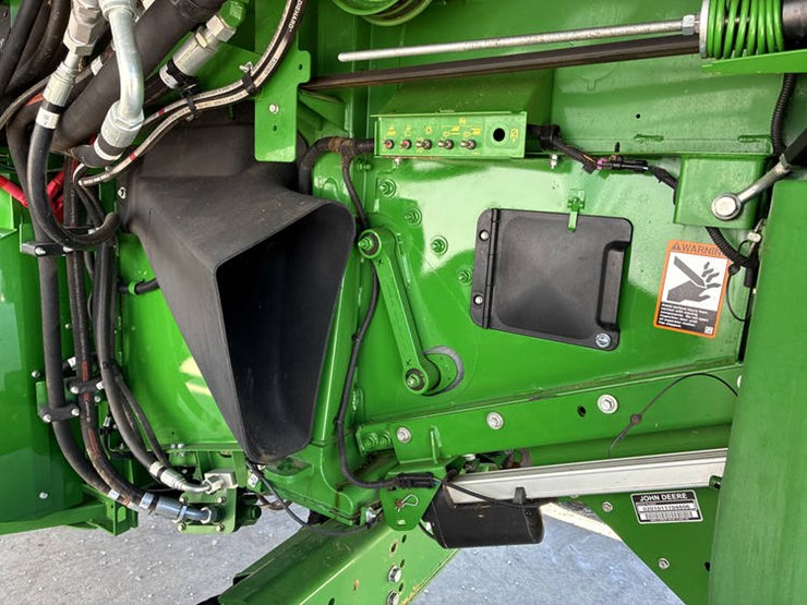 2024-john-deere-s780-image-53