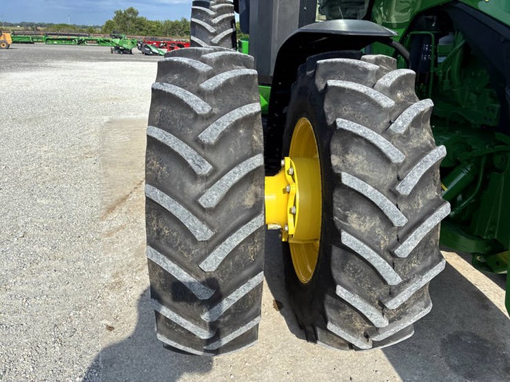 2022-john-deere-8r-310-image-55