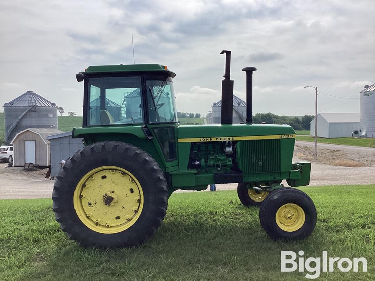 1976-john-deere-4430-image-4