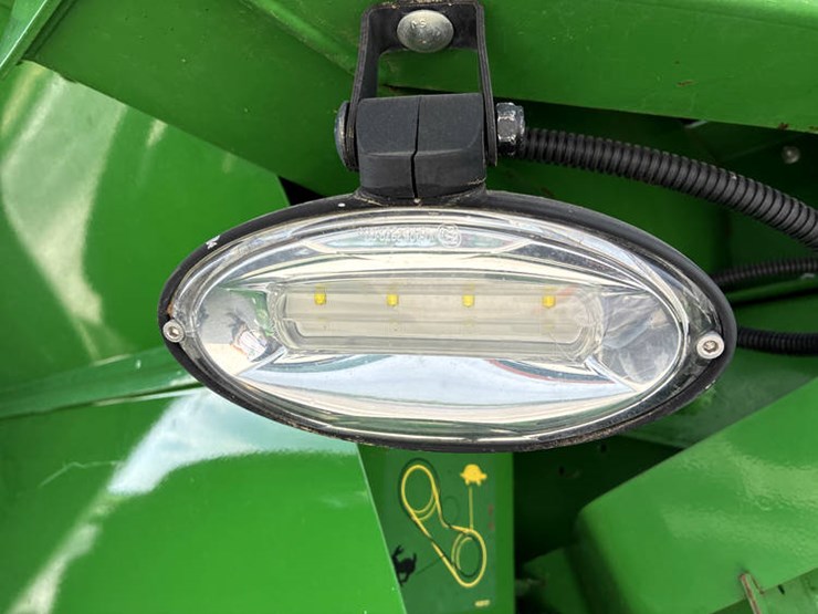 2017-john-deere-s680-image-24