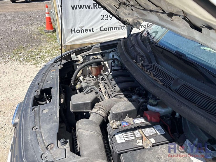 2019-ford-explorer-image-9
