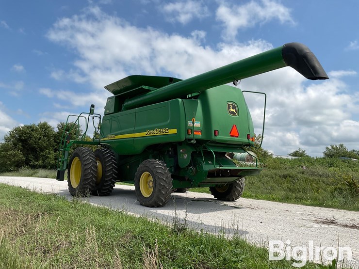 2004-john-deere-9760-sts-image-7