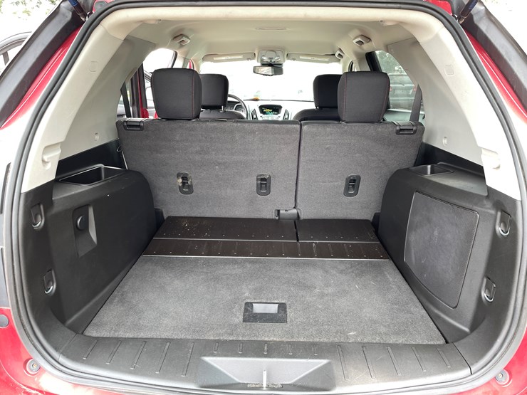 2015-chevrolet-equinox-lt-image-56