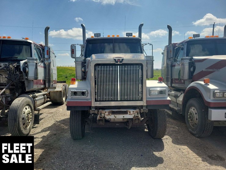 2012-western-star-4900-image-1