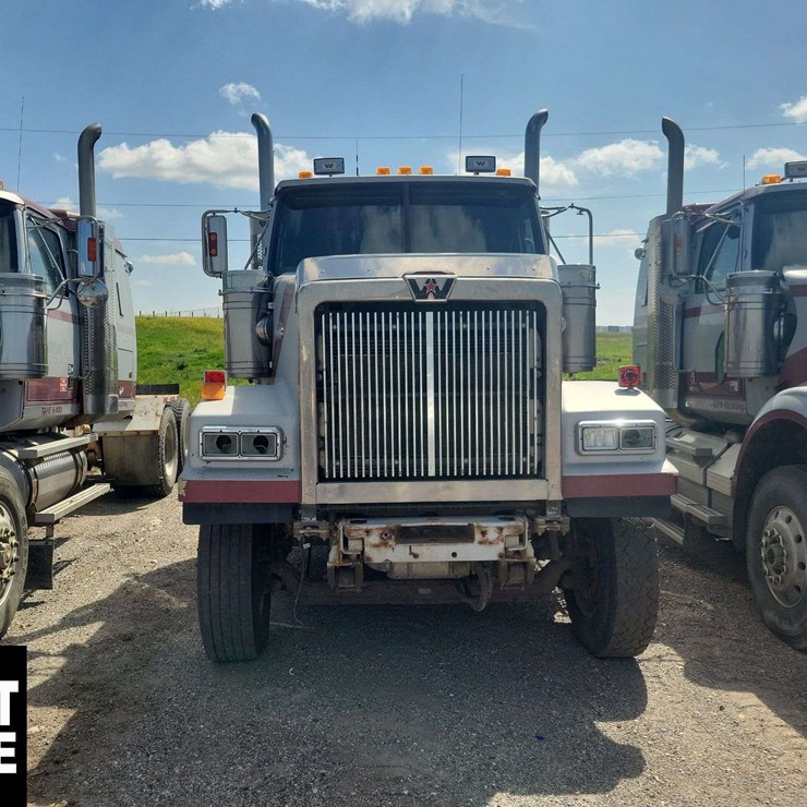 2012 WESTERN STAR 4900