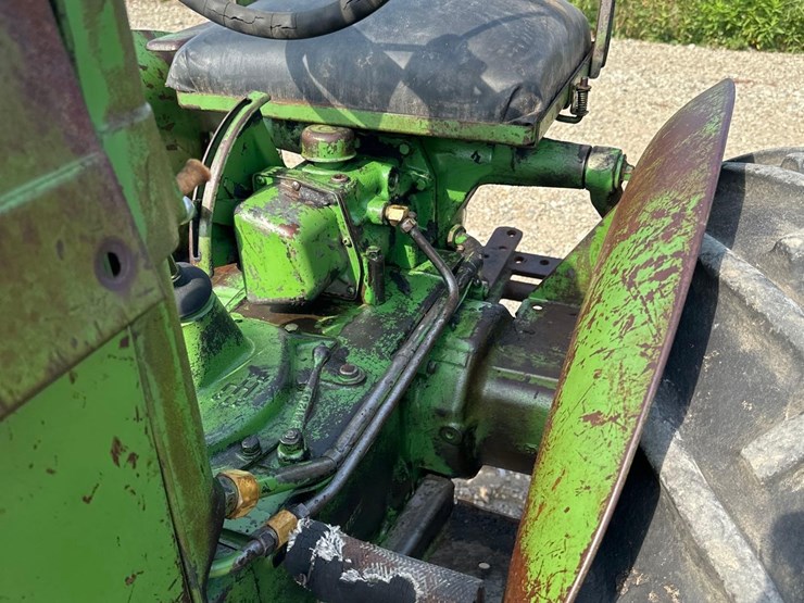 john-deere-m-image-6