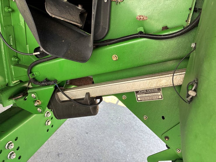 2013-john-deere-s690-image-59