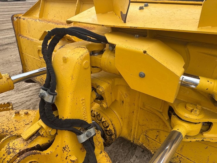 2021-komatsu-d51ex-24-image-22