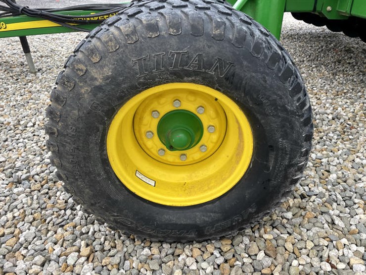 2017-john-deere-1990-image-22
