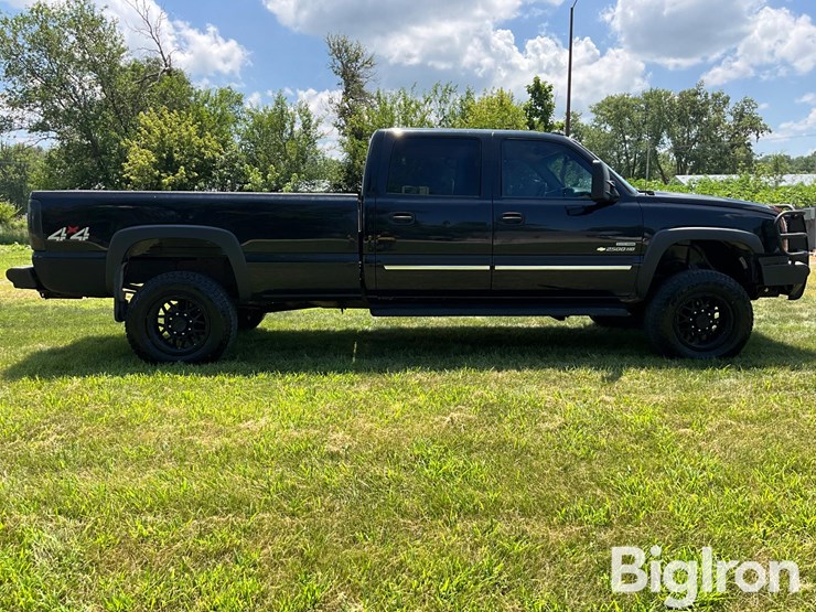 2006-chevrolet-silverado-2500-image-4