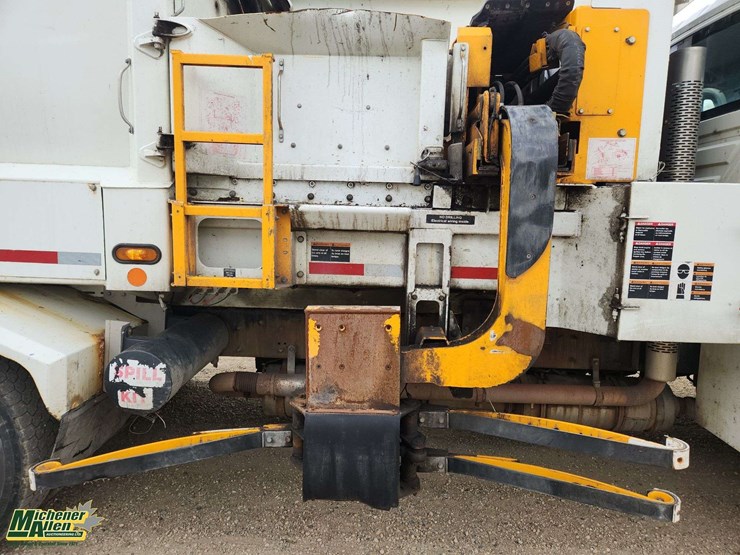 2017-international-workstar-7400-image-31