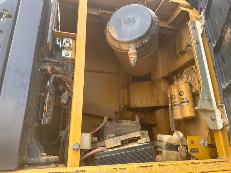 caterpillar-349fl-image-23
