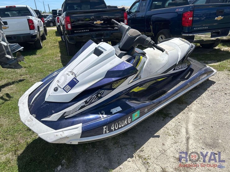 2017-yamaha-vx1050b-deluxe-jetski-image-1