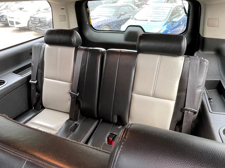 2008-chevrolet-suburban-image-72