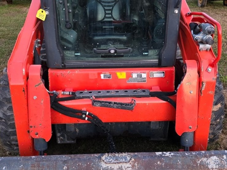 2016-kubota-ssv75-image-36