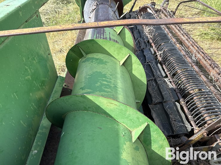 john-deere-12-image-13