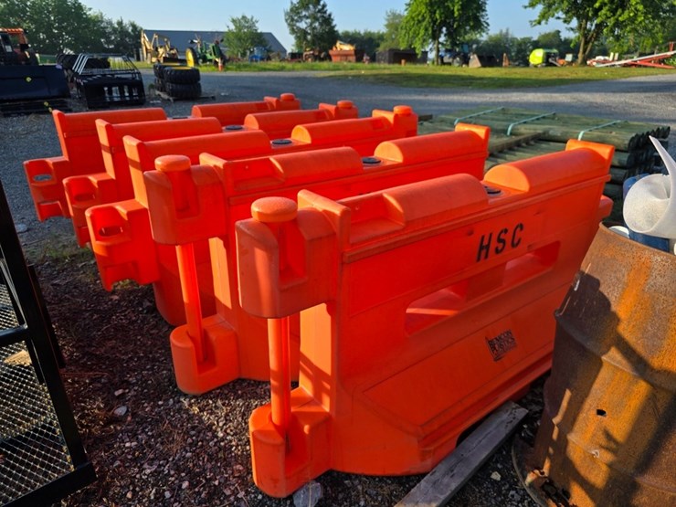 5-6'-orange-plastic-barriers-image-4