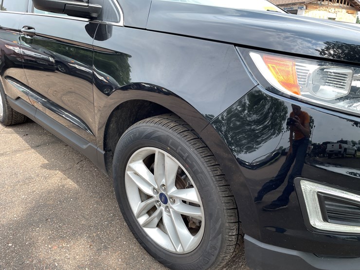 2016-ford-edge-sel-image-29