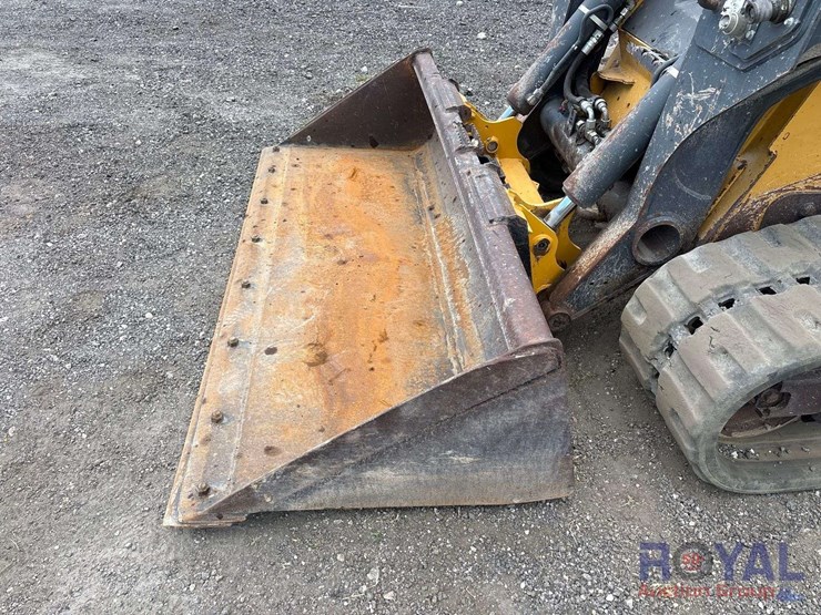 2018-deere-331g-image-13