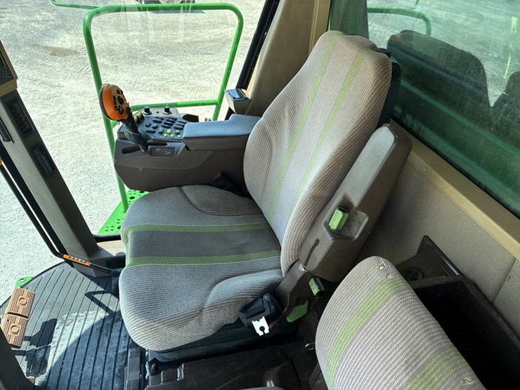 2003-john-deere-9650-sts-image-104